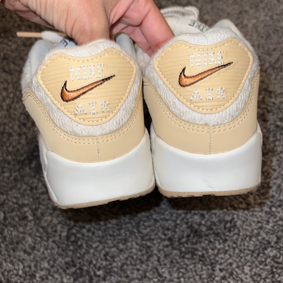 - Nike Air Max size 7 - Picture 5 of 9